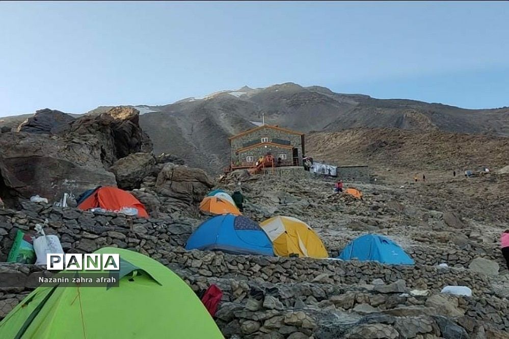 طبیعت زیبای قله دماوند