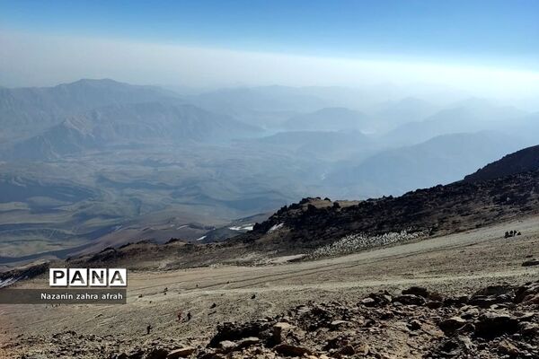 طبیعت زیبای قله دماوند
