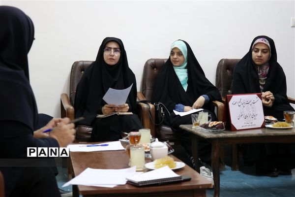 نخستین جلسه مجمع اعضا و مربیان سازمان دانش آموزی