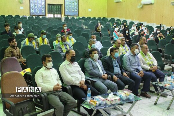 تجلیل از مربیان پیشتاز و فعالان سازمان دانش‌آموزی منطقه شبانکاره