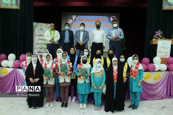 تجلیل از مربیان پیشتاز و فعالان سازمان دانش‌آموزی منطقه شبانکاره