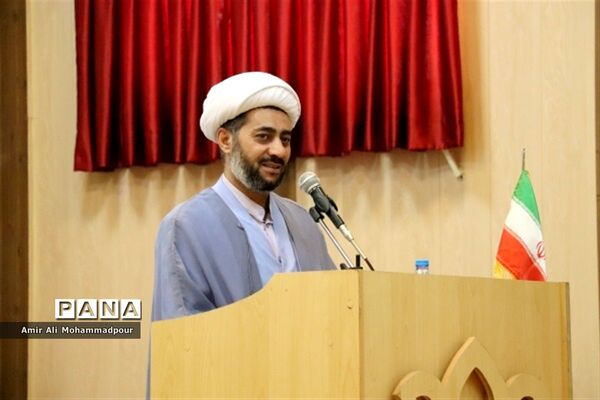 مراسم افتتاحیه اوقات فراغت تابستان و تجلیل از برگزیدگان مسابقات قرآن، عترت و نماز