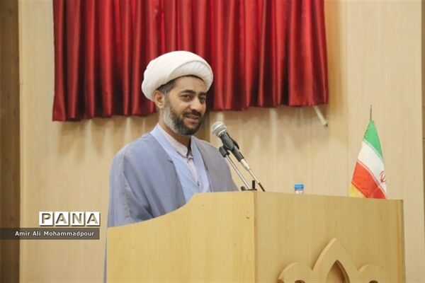 مراسم افتتاحیه اوقات فراغت تابستان و تجلیل از برگزیدگان مسابقات قرآن، عترت و نماز