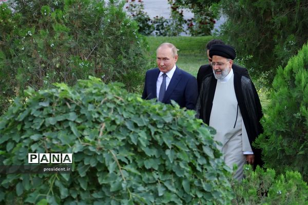 دیدار ولادیمیر پوتین با آیت‌الله رئیسی