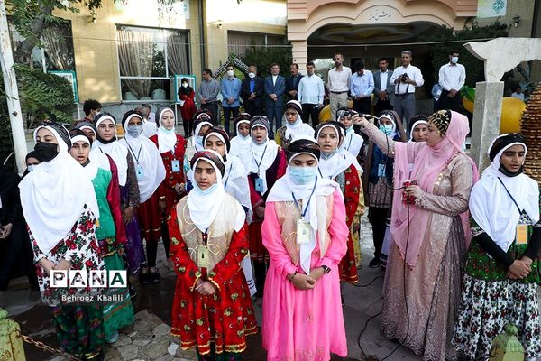 صبحگاه بیست و یکمین اردوی کشوری دانش‌آموزان دختر عشایر