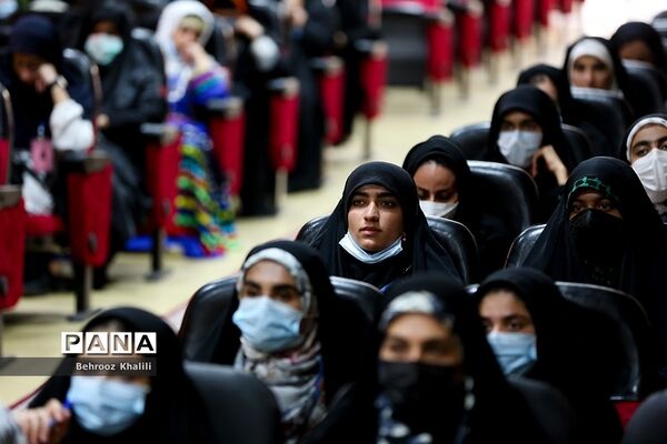 برگزاری کلاس سواد‌ رسانه‌ای برای دانش‌‌آموزان دختر عشایر در بیست و یکمین اردوی کشوری