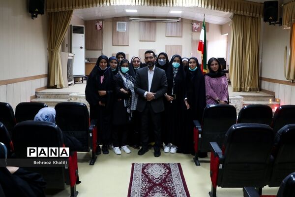 برگزاری کلاس سواد‌ رسانه‌ای برای دانش‌‌آموزان دختر عشایر در بیست و یکمین اردوی کشوری