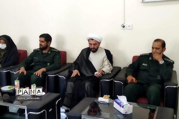 مراسم‌ تکریم و معارفه مسئول بسیج فرهنگیان آموزش و‌ پرورش رودهن