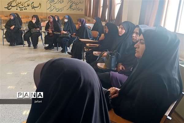 برگزاری کارگاه آموزش تکمیلی مربیان پیربکران