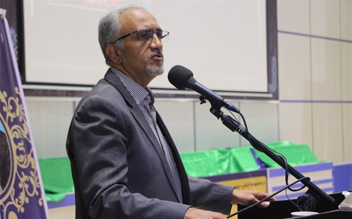 انس با شهدا موجب ایمنی در برابر آسیب‌های فضای مجازی است