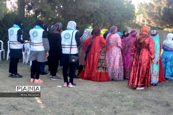 حضور دانش‌آموزان دختر عشایر خوزستان در اردوی دانش‌آموزان عشایر کشور