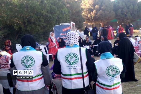 حضور دانش‌آموزان دختر عشایر خوزستان در اردوی دانش‌آموزان عشایر کشور