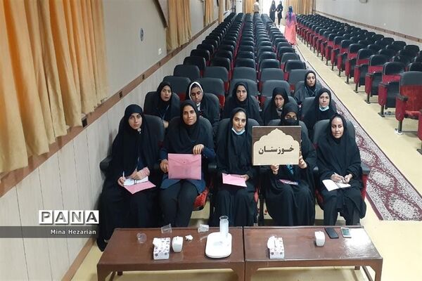 حضور دانش‌آموزان دختر عشایر خوزستان در اردوی دانش‌آموزان عشایر کشور