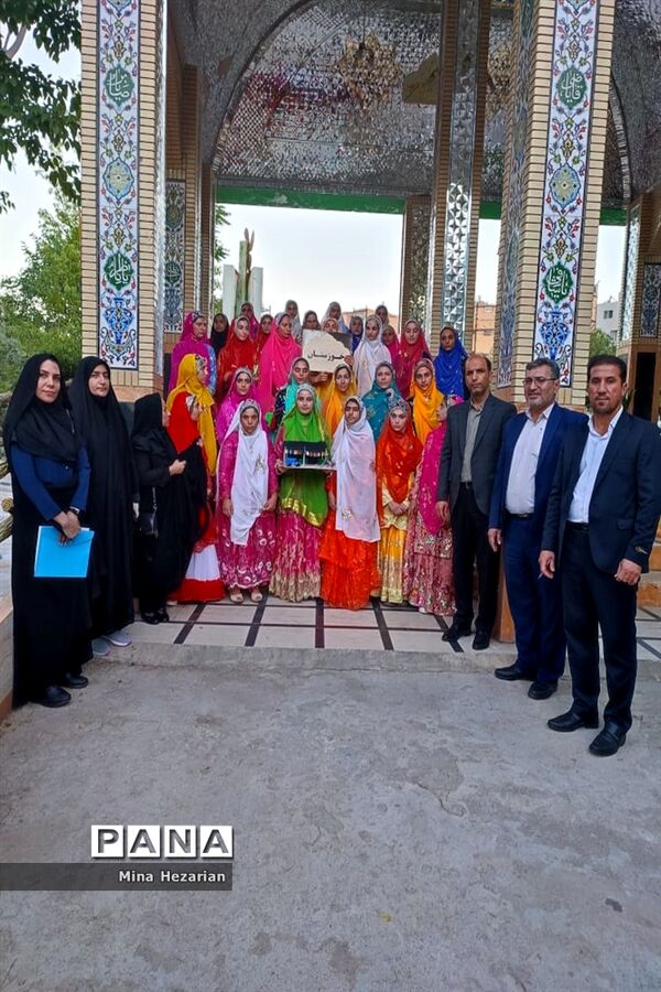 حضور دانش‌آموزان دختر عشایر خوزستان در اردوی دانش‌آموزان عشایر کشور