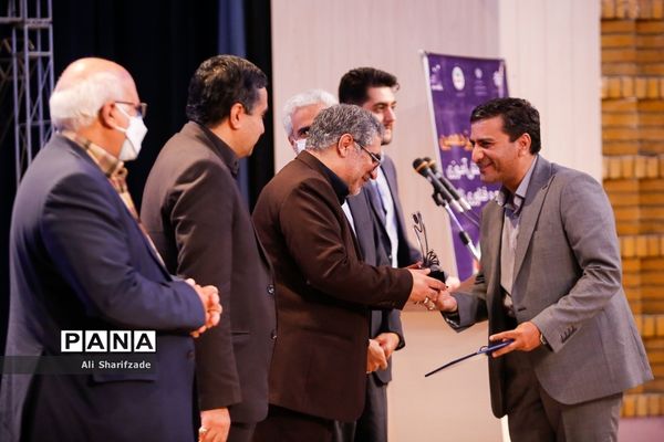 اختتامیه سیزدهمین المپیاد دانش‌آموزی علوم و فناوری نانو