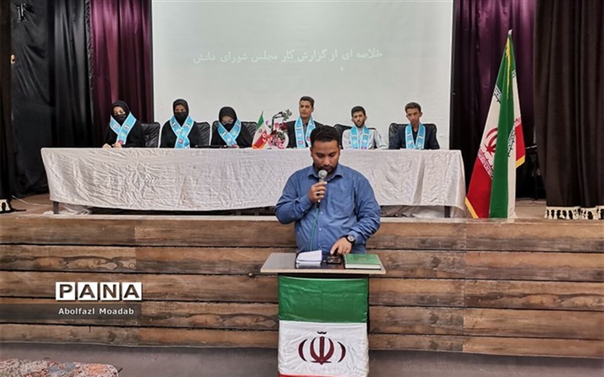مجلس دانش‌آموزی در کاشمر از موفق‌ترین مجلس‌ها در کشور است