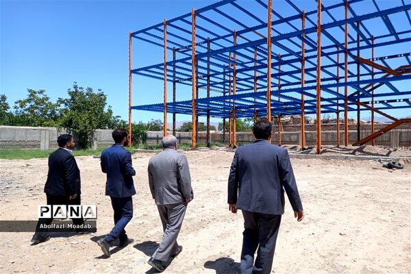 بازدید از پروژه‌های نیم تمام مشارکتی آموزش و پرورش کاشمر