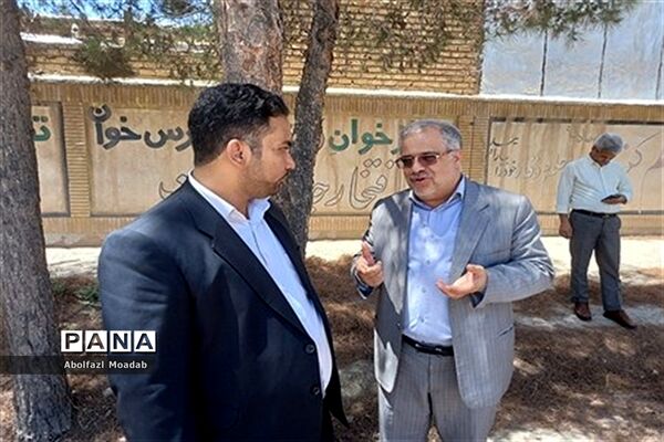 بازدید از پروژه‌های نیم تمام مشارکتی آموزش و پرورش کاشمر