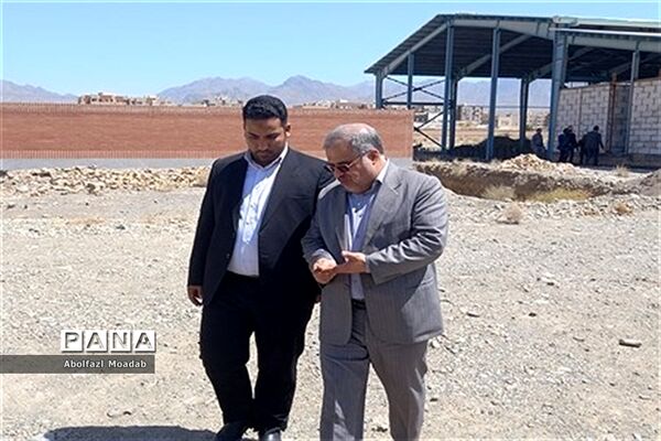 بازدید از پروژه‌های نیم تمام مشارکتی آموزش و پرورش کاشمر