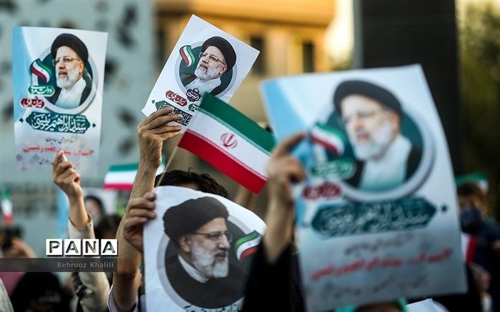 دیپلماسی دولت می‌تواند به رفع تحریم‌ها، بهبود اقتصاد و ایجاد روابط مستحکم و درازمدت در منطقه کمک کند