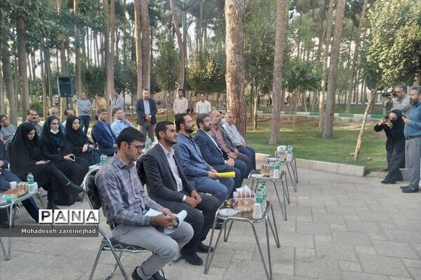 برگزاری نمایشگاه اشتغال و کار آفرینی روستایی در قرچک