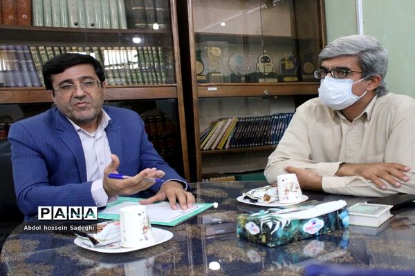 جلسه هم‌اندیشی مربیان و مدرسان پیشتاز سازمان دانش‌آموزی استان بوشهر
