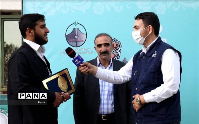 راهنمایی استادان و عنایت اهل‌ بیت مهمترین عامل موفقیتم بود