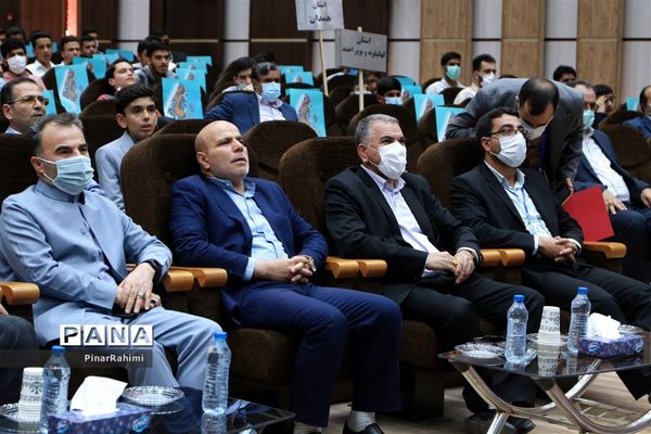 آیین اختتامیه چهلمین دوره مسابقات قرآن، عترت و نماز دانش‌آموزان سراسر کشور