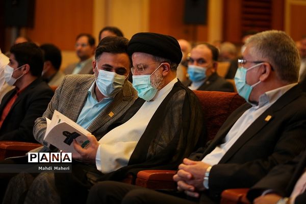 دیدار پژوهشگران و مدیران جهاد دانشگاهی با رئیس‌جمهور