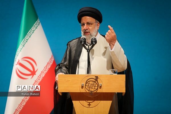 دیدار پژوهشگران و مدیران جهاد دانشگاهی با رئیس‌جمهور