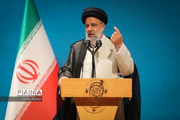 دیدار پژوهشگران و مدیران جهاد دانشگاهی با رئیس‌جمهور