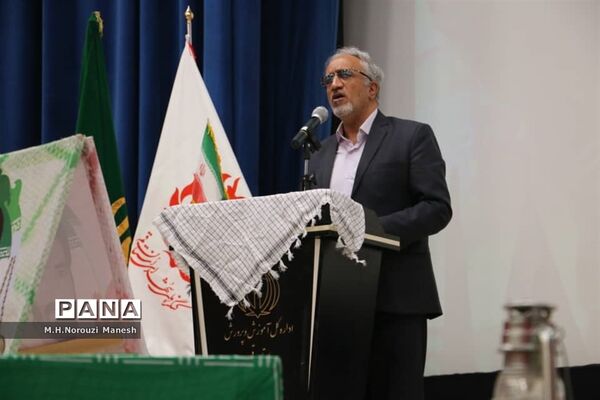 رونمایی ازکتاب «وقتی بابا رئیس بود» -1