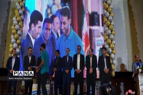 آیین اختتامیه مسابقات فوتسال فرهنگیان کشور در شیراز