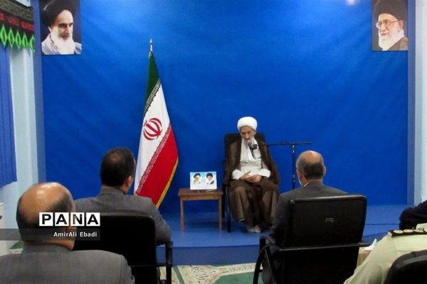 دیدار اعضای ستاد نماز جمعه ساری با نماینده ولی فقیه