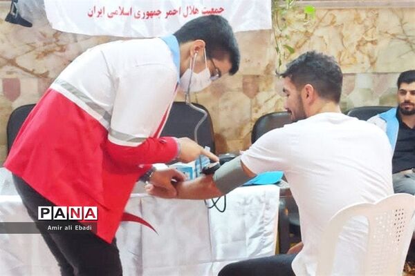 میز خدمت جمعیت هلال احمر ساری