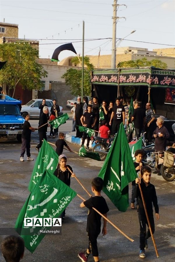 مراسم آیینی پرچم بدستان و بیرق‌داران ندای محرم نوش‌آباد