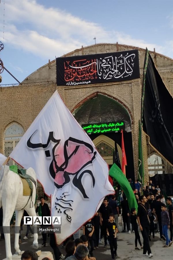 مراسم آیینی پرچم بدستان و بیرق‌داران ندای محرم نوش‌آباد