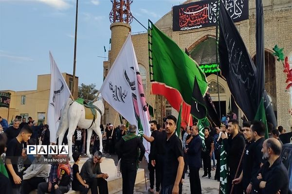 مراسم آیینی پرچم بدستان و بیرق‌داران ندای محرم نوش‌آباد