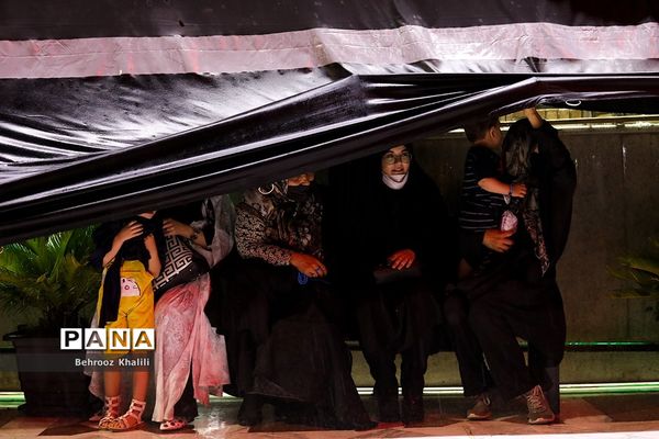 عزاداری شب اول محرم در امام‌زاده صالح(ع)