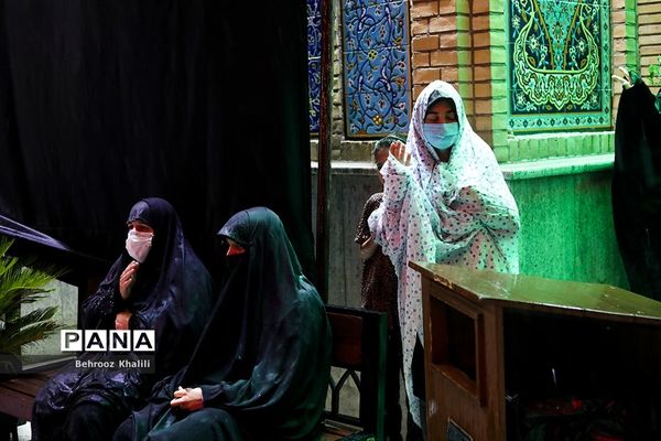 عزاداری شب اول محرم در امام‌زاده صالح(ع)