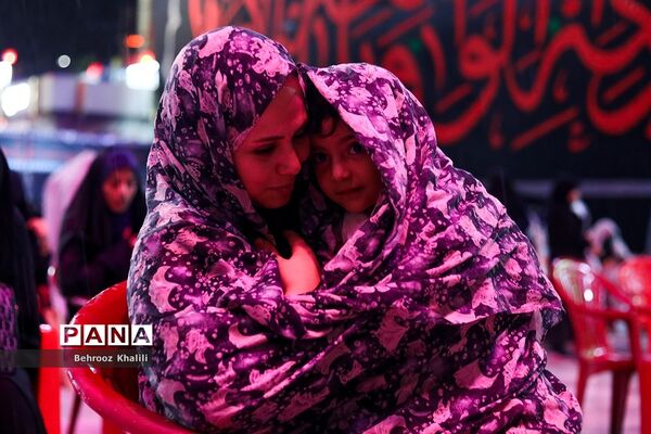 عزاداری شب اول محرم در امام‌زاده صالح(ع)