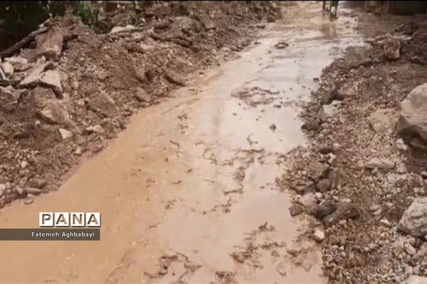 امداد‌رسانی به مردم سیل‌زده روستای بارده شهرستان بن
