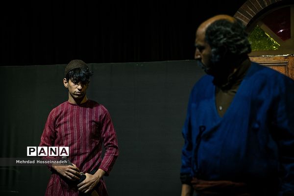 نمایش «داش آکُل به روایت نوچۀ کاکا رستم»