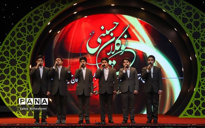 «نوگلان حسینی» امشب به نمایشگاه «عطر سیب» می‌آیند