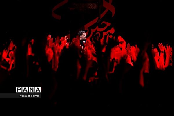 عزاداری شب سوم محرم در امام‌زاده صالح(ع)