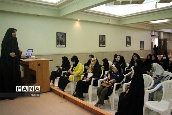 اولین روز از دوره آموزشی خبرنگاران پانا (بخش دختران)