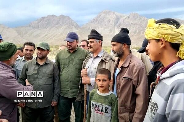 بازدید هوایی استاندار تهران از عشایر سیل‌زده  دشت لار رودهن