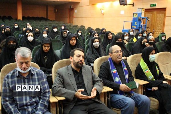 بازدید مسئولان سازمان دانش‌آموزی استان فارس از روند برگزاری همایش دختران بانوی بهشت