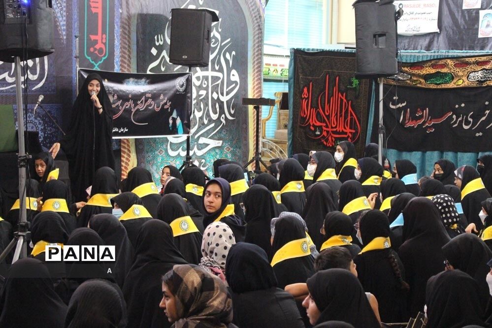 بازدید مسئولان سازمان دانش‌آموزی استان فارس از روند برگزاری همایش دختران بانوی بهشت