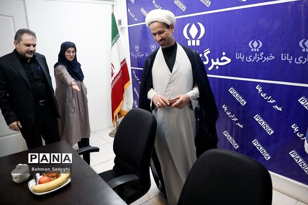بازدید عضو کمیسیون آموزش و تحقیقات مجلس شورای اسلامی از خبرگزاری پانا